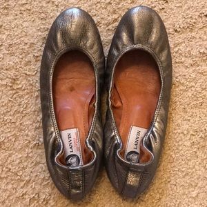 Lanvin pewter leather flats 37